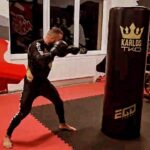 Michal Martínek Instagram - Vrací se nám starej dobrej hlad s letitým parťákem z gymu @karlos_terminator_vemola a jedem si to v neděli večer na náš oblíbenej one more round režim 🫡🤠😤☠️💯💣 @ksw_mma @oktagonmma @kswczechrepublic #blackbeard #terminator #czechmma Dělnická