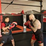 Michal Martínek Instagram - @mmamonstergym @goldfingers_prague @lukassbarta Brousí se nože @ksw_mma @kswczechrepublic @ankosmma @reindersmma