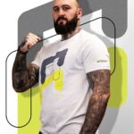Michal Martínek Instagram – NOVÉ TRIKO v tvém šatníku! 👕 I ty teď můžeš hrdě nosit triko REINDERS MMA. 🤼‍♂️

KUPUJ TEĎ na SHOP.REINDERSMMA.CZ 📲 Jeremi sport