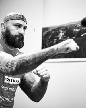 Michal Martínek Instagram - M I C H A L  M A R T I N E K

📸 @piotrpedziszewski 

#KSW87