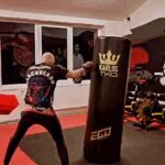 Michal Martínek Instagram - Vrací se nám starej dobrej hlad s letitým parťákem z gymu @karlos_terminator_vemola a jedem si to v neděli večer na náš oblíbenej one more round režim 🫡🤠😤☠️💯💣 @ksw_mma @oktagonmma @kswczechrepublic #blackbeard #terminator #czechmma Dělnická