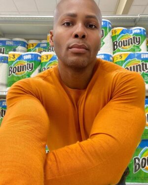 Michel Smith Boyd Instagram - The “quicker picker-upper” when Instacart won’t do. #bounty 
.
#msbhowtoluxury ( #design emergency )
.

⁣
.⁣
.⁣
.⁣
.⁣
.⁣
#cringe #dailymemes #dankmeme #edgy #edgymemes #funnymeme #funnyshit #funnyvideos #haha #hilarious #humor #joke #jokes #laughing #lmfao #memepage #memer #memesespañol #memestagram #memes😂 #offensive #offensivememes #relatable #relationships #shitpost #spicymemes #videos