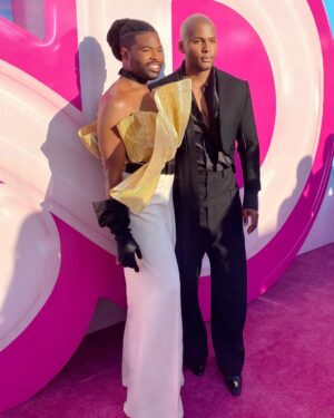 Michel Smith Boyd Instagram - Last night with BarbieEST dates ever 💕. Thank you @wbd and @hgtv!  The #pink carpet and the trip to Barbieland was v dreamy💕 @barbie movie & #barbiedreamhousechallenge (6 days away!, 7/16, 8pm)
.
#msbhowtoluxury @anthonyelle @shabsmeltzer #hazel💕