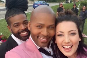 Michel Smith Boyd Instagram - Who has this much fun at work? The #barbiedreamschallenge crew, thats who! Countdown to tonight’s finale episode is on! See you tonight 8pm , @hgtv 💕🩷💕🩷💕