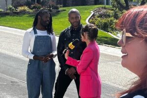 Michel Smith Boyd Instagram - Who has this much fun at work? The #barbiedreamschallenge crew, thats who! Countdown to tonight’s finale episode is on! See you tonight 8pm , @hgtv 💕🩷💕🩷💕