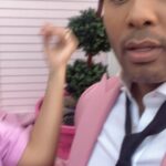 Michel Smith Boyd Instagram - Who has this much fun at work? The #barbiedreamschallenge crew, thats who! Countdown to tonight’s finale episode is on! See you tonight 8pm , @hgtv 💕🩷💕🩷💕