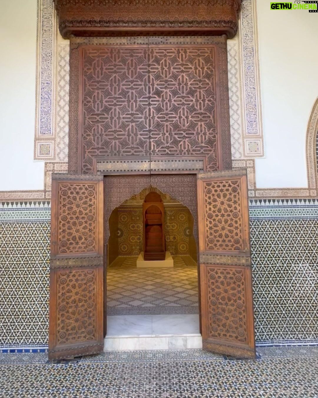 Michel Smith Boyd Instagram - ….definitely adding a #riad to my🎅🏾list . #msbhowtoluxury Mausoleum of Mohammad V,rabat Morroco