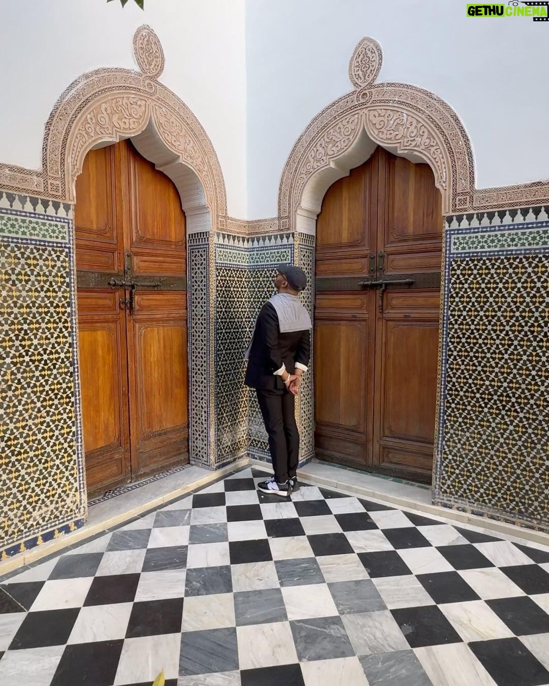 Michel Smith Boyd Instagram - ….definitely adding a #riad to my🎅🏾list . #msbhowtoluxury Mausoleum of Mohammad V,rabat Morroco