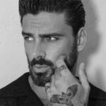 Michele Morrone Instagram - Feliz por estar mais conectado com esse país maravilhoso, e com essas pessoas ainda mais maravilhosas ❤️🇧🇷 #brasil @lofficielhommesbr . . Photo by @georgelivieratos Art director @elenabora Stylist @luigigaballo Hair @marziag86 Make-up @giulia_beauty_specialist
