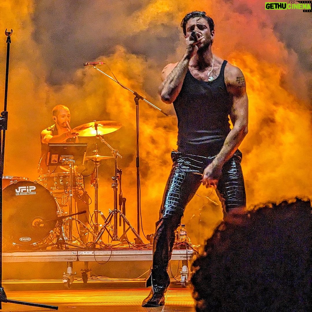 Michele Morrone Instagram - What an incredible night! Music, art, Rock n’roll and passion. Thank you Sofia for being so close to me. Love ya!! ❤️ . Mik Sofia, Bulgaria