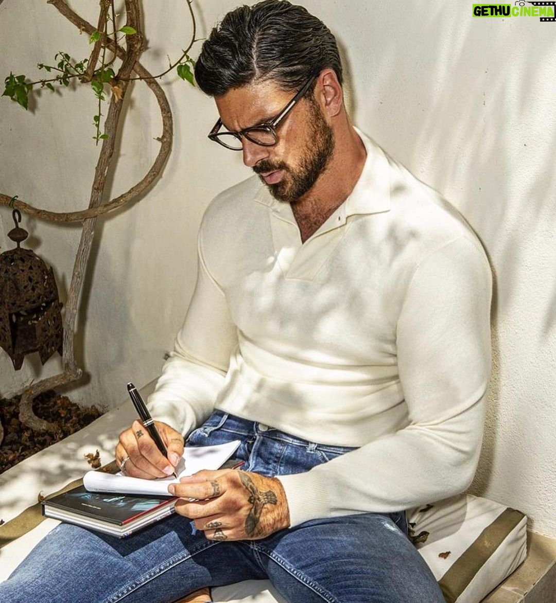 Michele Morrone Instagram - Slowly.. . @georgelivieratos