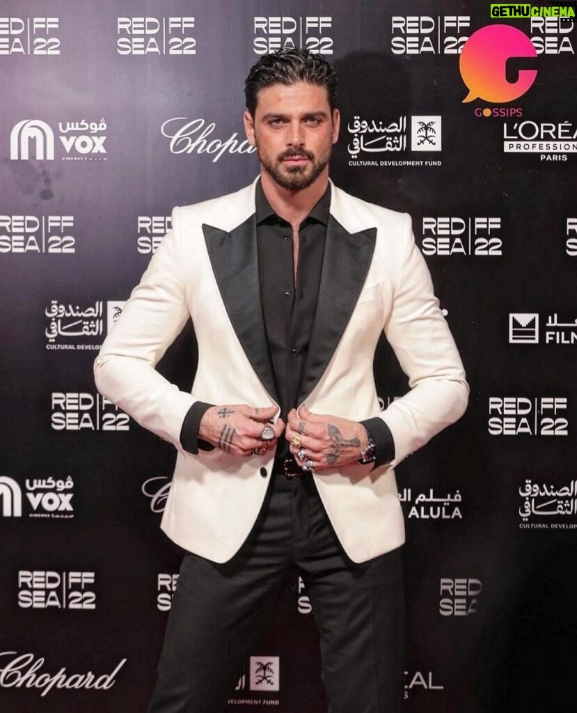 Michele Morrone Instagram - Thanks for inviting me! 💪🏽 #RedSeaIFF22 . @chopard @dolcegabbana