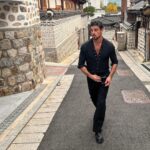 Michele Morrone Instagram - I Love Korea 🇰🇷❤️ 북촌한옥마을 - Bukchon Hanok Village