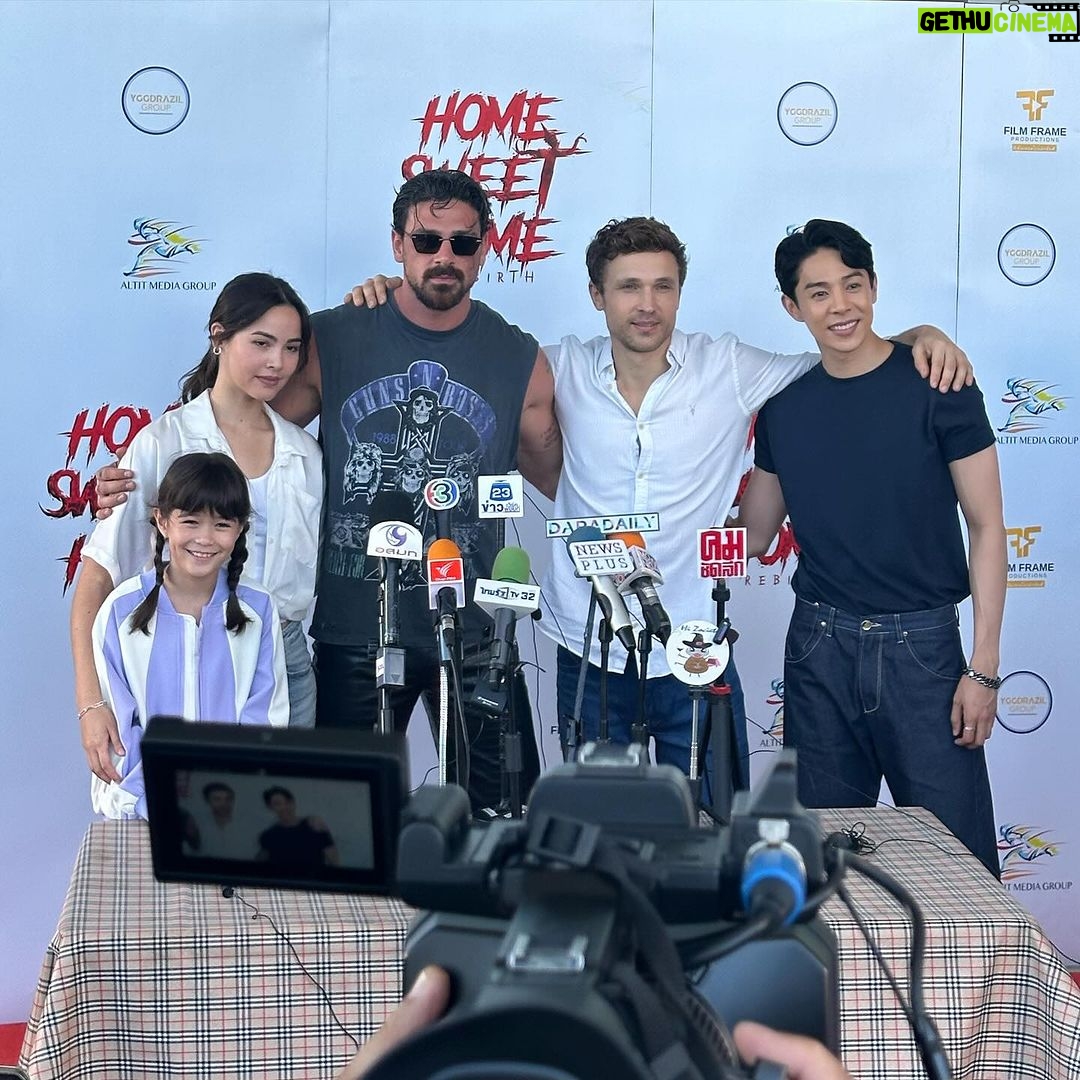 Michele Morrone Instagram - I finished shooting the film. it was an incredible experience, full of surprises, sensational people and amazing artists. now let’s wait for the film, which I know for sure will not disappoint you. . @home_sweet_home_rebirth_movie_ @williammoseley @urassayas @xander0729 @deanworld_ @alexkiesl @steffenhacker