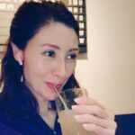 Michelle Reis Instagram – Cocktails after a workout is an ultimate treat 😉

#welldeserved 
#selflove 
#saturdaynight
#me