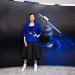 Michelle Reis Instagram - Thanks for inviting me to La Prairie "The Cobalt Night" exhibition. 用完Skin Caviar Nighttime Oil，感覺非常好，好潤，好吸收，持久撫平咗細紋。真心推介給大家💙 @laprairie #skincaviar #CobaltNight @exr_consulting