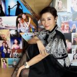 Michelle Reis Instagram - May the year of 2022 be filled with love, joy, laughter and great health! Happy New Year.💖💝 #2022