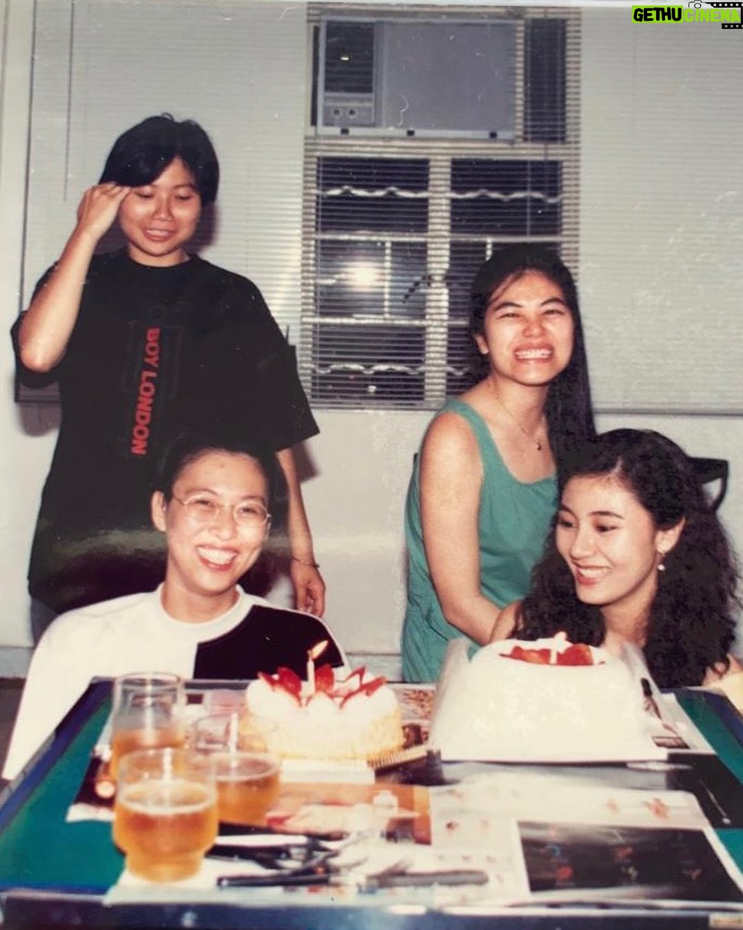 Michelle Reis Instagram - 車輪,我們相識於青蔥歲月,感情特別要好,你走了的這九天,我想起了很多我们的往事,有很多令我會心微笑,有些留有遺憾,但無論如何,我希望你臨走前真的聽到我同你講的最後一句說話,我永遠不會忘記我們之間的友誼,同你一齊走過的路,我好幸福。假如我們喺另外一個國度可以再相遇, 希望再次可以有最單純最真摯嘅友誼。 一切盡在心中。 車輪,一路好走🙏🏻 #RIP #missyou Happy Valley, Hong Kong