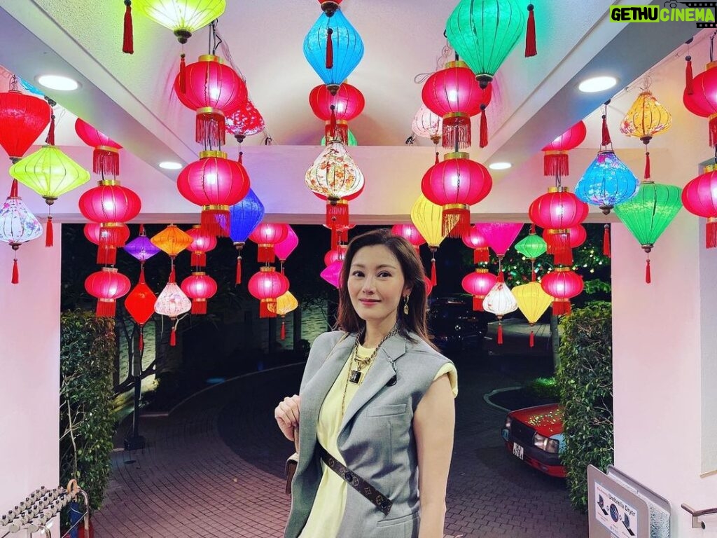 Michelle Reis Instagram - Happy Mid- Autumn Festival ! #lanterns #happyfullmoonday #havearelaxingnight