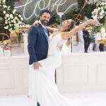Michelle Renaud Instagram - Ame casarme con el amor de mi vida y no lo podía haber hecho con otro vestido que no fuera de @rosa_clara 🌟💍♥️