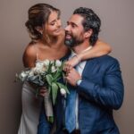 Michelle Renaud Instagram - #EXCLUSIVA ¡Vivan los novios! ❤️ fuimos testigos del íntimo enlace de la pareja confirmada por Michelle Renaud y Matías Novoa, donde rodeados de sus familiares y amigos más cercanos celebraron su boda. (Entérate de los detalles en caras.com.mx). 📸 @einargonzalezphoto @michellerenaud @matlechat #michellerenaud #matiasnovoa #boda