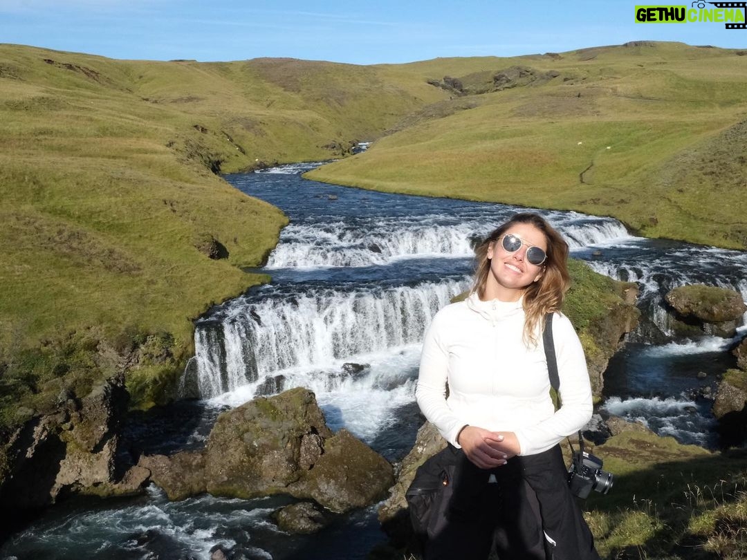 Michelle Renaud Instagram - Iceland = Love Magic LAND!🏔️💞🌌 Vatnajökull Glacier, Iceland