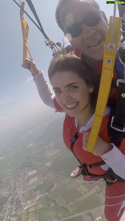 Michelle Renaud Instagram - No me vine a quedar con ganas de nada, mucho menos de volar ✨🥰♥️