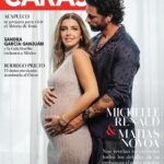 Michelle Renaud Instagram - #EnPortada Michelle Renaud @michellerenaud y Matías Novoa @matlechat nos revelan el nombre y sexo de su bebé, así como los detalles de su embarazo. La pareja posó feliz ante las cámaras de #CARAS ante la llegada del próximo integrante de la familia que nacerá en junio de este año. Por @joalferez Fotos @einargonzalezphoto Styling @rodrigoaalcantara Asistente de Styling @meleliass y Jessica Leal Maquillaje @ger.parra Peinado @j.a.r.e.d.c para @thedrybarmexico / @pr_management Locación Hotel Mondrian @mondriancondesa Management & Media @inkentourage #michellerenaud #matiasnovoa #embarazo #happyvalentinesday #michelleymatias