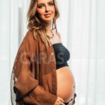 Michelle Renaud Instagram - EXCLUSIVA Michelle Renaud @michellerenaud y Matías Novoa @matlechat nos cuentan todos los detalles de la próxima llegada de su primer hijo juntos. ❤️ (Link en historias). caras.com.mx #carasmarzo 📸 @einargonzalezphoto