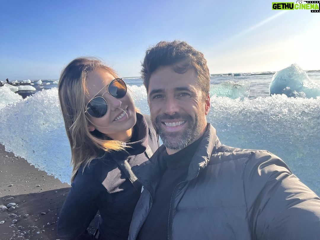 Michelle Renaud Instagram - Amo EL DÍA DEL AMOR contigo @matlechat ♥️ Siento que lo festejamos diario. TE AMO 💪🏼🥰✨
