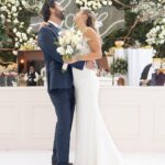 Michelle Renaud Instagram - Ame casarme con el amor de mi vida y no lo podía haber hecho con otro vestido que no fuera de @rosa_clara 🌟💍♥️