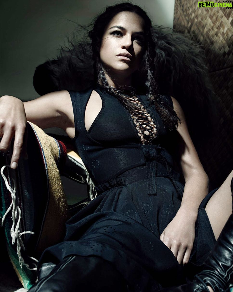 Michelle Rodriguez Instagram - Happy Saturday @givenchyofficial @riccardotisci17