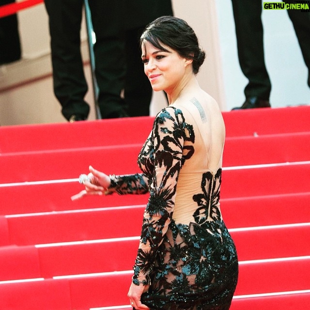 Michelle Rodriguez Instagram - #MadMax #CannesFilmFestival #Degrisogono @degrisogono_official #ZuhairMurad