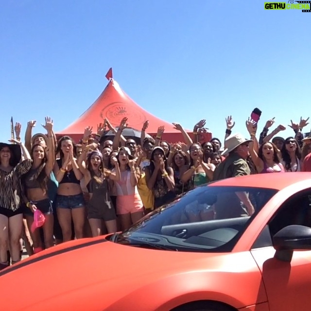 Michelle Rodriguez Instagram - Sorry it's a long line gotta represent