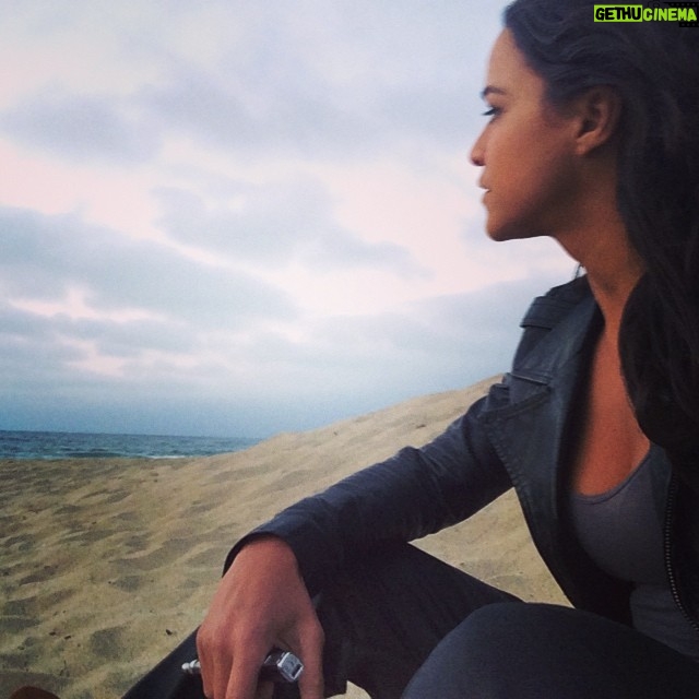 Michelle Rodriguez Instagram - It's always good to take a break with nature and meditate on that gratitude for life and all it's blessings