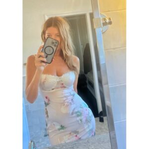 Michelle Stafford Instagram - Hey babies!! I’m giving you a little tease… Tomorrow is PRIME DAY on @amazon of course my company SKIN NATION will be marking everything down for PRIME DAY… BUT… I have become an AMAZON AFFILIATE! This means you just tap on to my Amazon link in my bio👆🏻 and it will take you to a list of my favorite things! By the way, this dress in the picture is one of them! Super inexpensive! I am just gonna show you the best bargains, and the best of everything!! Again, I put my link in the bio! It will take you right to our SKIN NATION page on Amazon too!! See you tomorrow and happy shopping 💛 #iamskinnation
