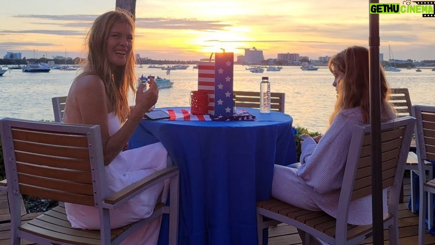 Michelle Stafford Instagram - Randoms⦠š„³
