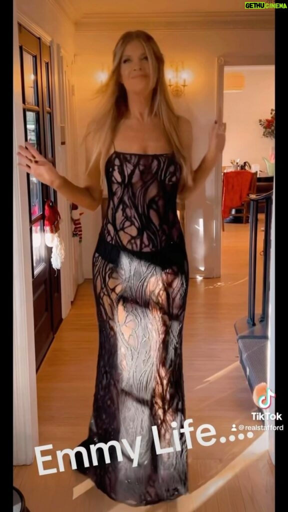 Michelle Stafford Instagram - There was a bit of discussion on my dress for the #daytimeemmys in my last post. I just want to give some of you another look just in case you wanted to say some more “things”… 🖤😜