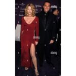 Michelle Stafford Instagram - Three decades of feelin myself… Youngest to present. You all are so welcome for this first pic 🤣🤣🤣Hey @traceybregman1 @ameliamheinle and @lauralee_bell you’re next. I challenge you to pic 10 from the last 3 decades. Youngest to present. Go 😂 #YR #TBT