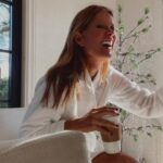Michelle Stafford Instagram - Getting ready… #daytimeemmys and @skinnationbeauty the code to save is “holiday20” skinnation.com (link in bio👆🏻) everything is marked down on Amazon 💛