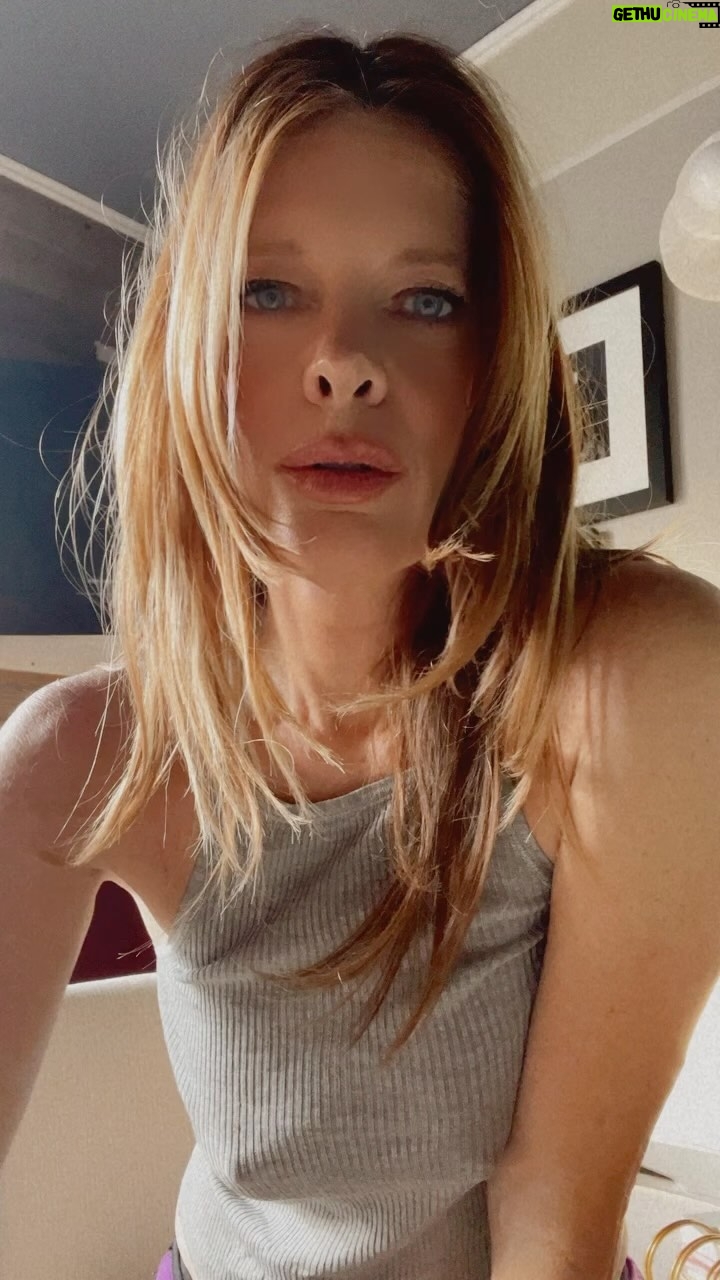 Michelle Stafford Instagram - What are you gonna sell??? We are still selling our products for 25% off. The code on the site is BF25 at check out the link is in my bio 👆🏻 and on Amazon there is no code necessary ❤️ GO GET UM BABIES! #iamskinnation