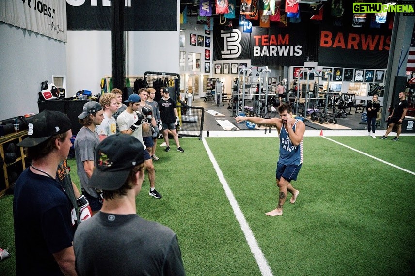 Mickey Gall Instagram - Been teaching the pro hockey players some fighting @barwismethods . All of these beasts will be more than ready to throw down this year without hesitation. They will be armed with techniques, tactics, strategy, and savagery. If you are one the guys I have been working with comment so me and my people can follow you and watch you kick ass in all ways this year 📸 @adlergarfieldphoto Barwis Performance Center of South Florida