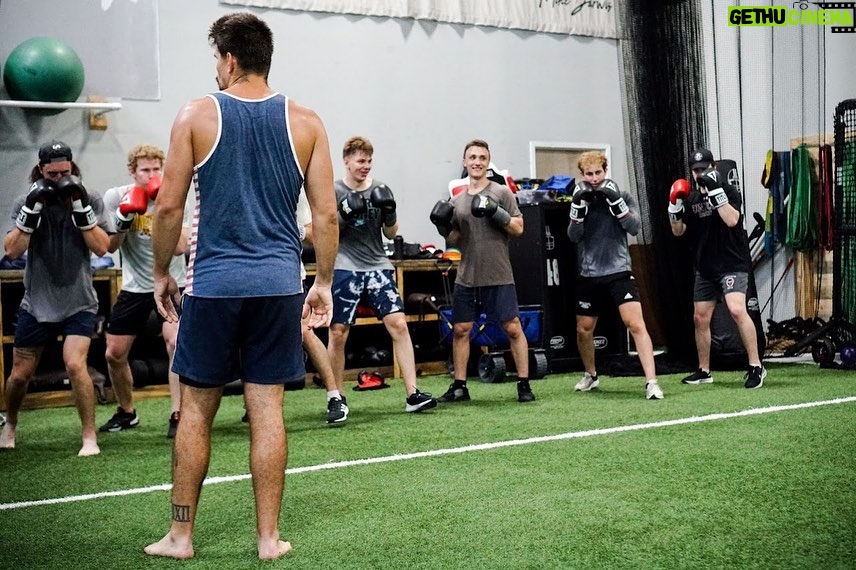 Mickey Gall Instagram - Been teaching the pro hockey players some fighting @barwismethods . All of these beasts will be more than ready to throw down this year without hesitation. They will be armed with techniques, tactics, strategy, and savagery. If you are one the guys I have been working with comment so me and my people can follow you and watch you kick ass in all ways this year 📸 @adlergarfieldphoto Barwis Performance Center of South Florida