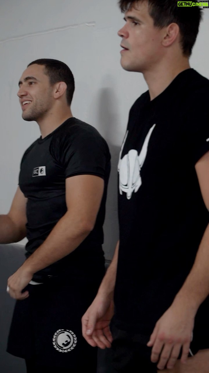 Mickey Gall Instagram - I had a great time teaching a seminar @graciecolombia showing some slick techniques to some very talented grapplers. Also had one of the best BBQs ever w the crew @kevincuervov is a Blackbelt in jiu jitsu and on the grill! 🥋 If you were at the seminar and I missed tagging you let me know! 🎥 @tatianarodriguez___ I’m a seminar beast. Let me know if you want me at your gym