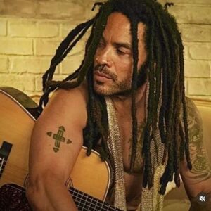 Mickey Rourke Instagram - " God saves us not when we ask ....""when we least expect it .... for all the right reasons. Some times we pray but he knows what's best& after time passes so do we. " Blessings Lenny. Loveya. Mickey👏💪👏🙈