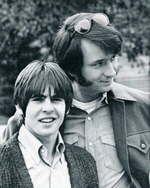 Micky Dolenz Instagram - Happy heavenly birthday to my brothers…Well loved and well missed ❤️
#michaelnesmith #davyjones @themonkees  #happybirthday