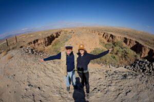 Micky Dolenz Instagram - Great weekend! My daughter Georgia and I standing on the San Andreas Fault. The Pacific Plate is on the left, The North American Plate is on the right. Hiking and camping:)
#mickydolenz @georgiadolenz #outdoorlife #campinglife  #sanandreasfault