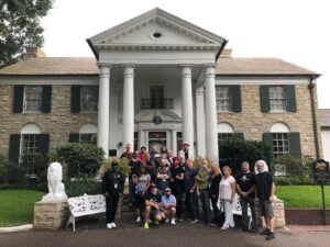 Micky Dolenz Instagram - @themonkees  crew and band at Graceland today!
#themonkees #graceland #elvis #tourlife @visitgraceland