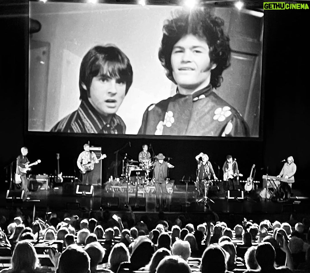 Micky Dolenz Instagram - Great show at The Performing Arts Center at Kent State Tuscarawas- #newphiladelphia #ohio #kentstatetuscarawas #mickydolenz #themonkees photo by Jane Blunkell @mangoandetta Kent State University at Tuscarawas