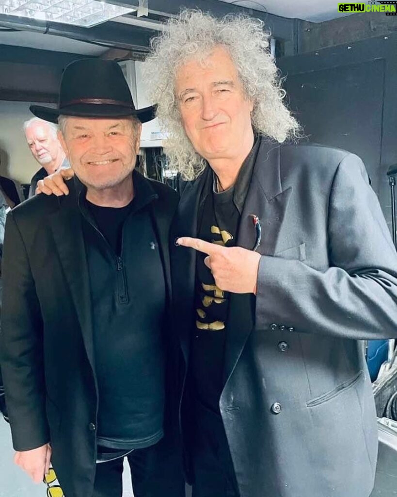 Micky Dolenz Instagram - London and Sir Brian May… A great Combo! @brianmaycom #brianmay #queen #mickydolenz #themonkees #jamesburtonfoundation @brianmayforreal London, England, UK